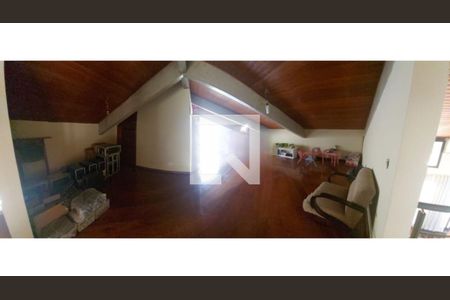 Casa à venda com 1040m², 4 quartos e 4 vagas