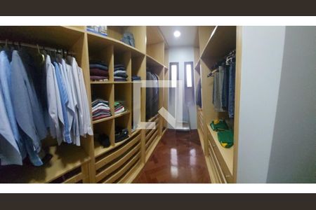 Casa à venda com 1040m², 4 quartos e 4 vagas