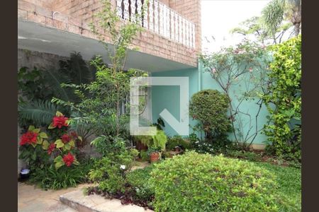 Casa à venda com 220m², 3 quartos e 1 vaga