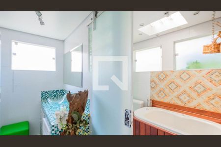 Casa à venda com 300m², 7 quartos e 1 vaga