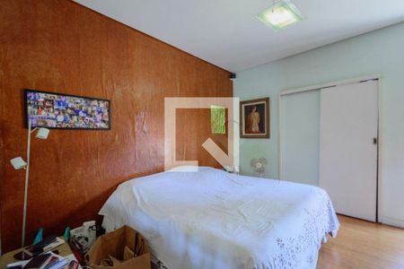 Casa à venda com 7 quartos, 300m² em Pompeia, São Paulo
