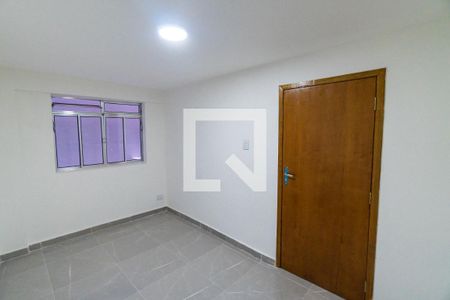 Quarto de casa para alugar com 1 quarto, 35m² em Vila Santa Catarina, São Paulo