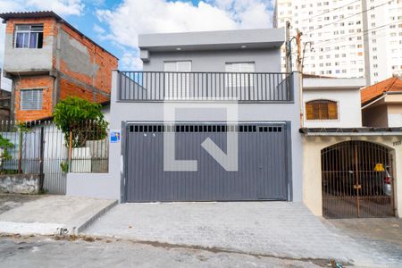 Casa para alugar com 35m², 1 quarto e sem vaga Casa para alugar com 35m², 1 quarto e sem vagaFachada