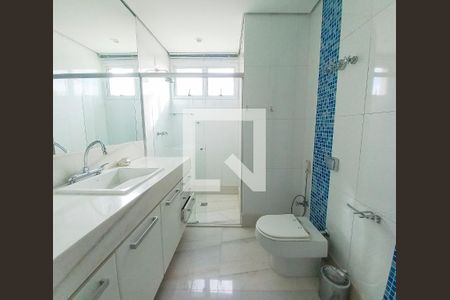 Casa à venda com 545m², 4 quartos e 6 vagasBanheiro