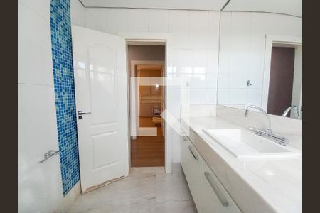 Casa à venda com 545m², 4 quartos e 6 vagasBanheiro