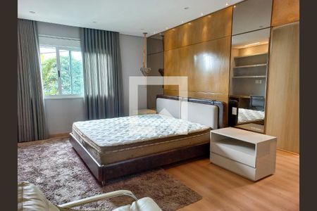 Casa à venda com 545m², 4 quartos e 6 vagasQuarto