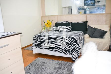 Casa à venda com 300m², 3 quartos e 4 vagas Casa à venda com 300m², 3 quartos e 4 vagasQuarto 2