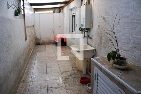 Casa à venda com 300m², 3 quartos e 4 vagas Casa à venda com 300m², 3 quartos e 4 vagasÁrea de Serviço