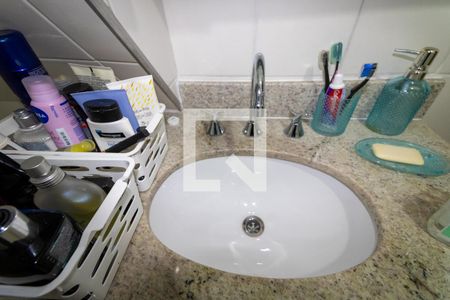 Casa à venda com 200m², 4 quartos e 1 vaga Casa à venda com 200m², 4 quartos e 1 vagaBanheiro 2