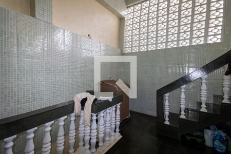 Casa à venda com 200m², 4 quartos e 1 vaga Casa à venda com 200m², 4 quartos e 1 vagaVaranda