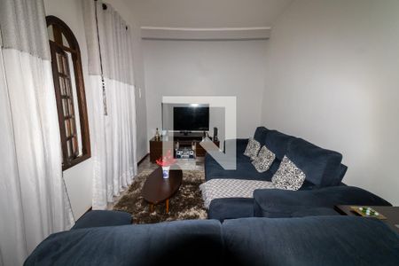 Sala de casa à venda com 4 quartos, 200m² em Vila Antonieta, São Paulo