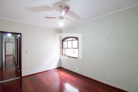 Casa à venda com 139m², 4 quartos e 2 vagasQuarto 2