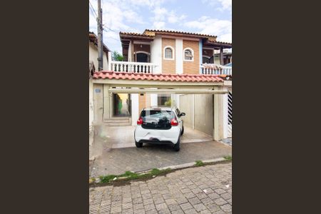 Casa à venda com 139m², 4 quartos e 2 vagasFachada da Casa