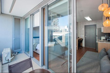 Studio à venda com 30m², 1 quarto e 1 vagaVaranda Studio