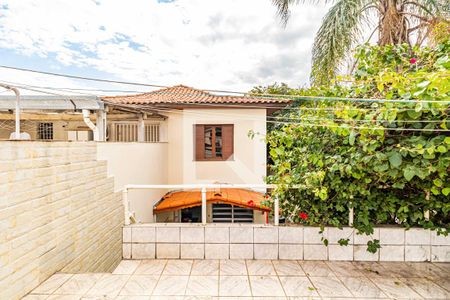 Casa à venda com 205m², 3 quartos e 2 vagas Casa à venda com 205m², 3 quartos e 2 vagasÁrea