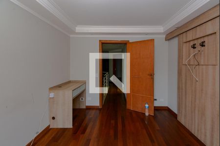 Casa à venda com 227m², 3 quartos e 5 vagasSuíte 1