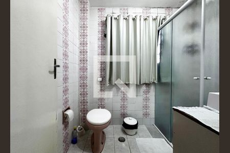 Apartamento à venda com 83m², 2 quartos e sem vagaBanheiro