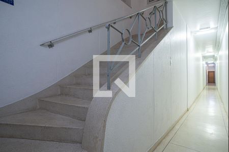 Apartamento para alugar com 140m², 1 quarto e sem vagaÁrea comum - Hall Social/Escada