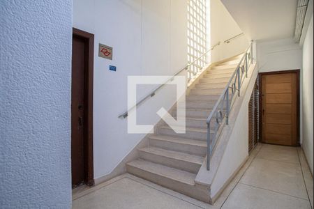 Apartamento para alugar com 140m², 1 quarto e sem vagaÁrea comum - Hall Social/Escada