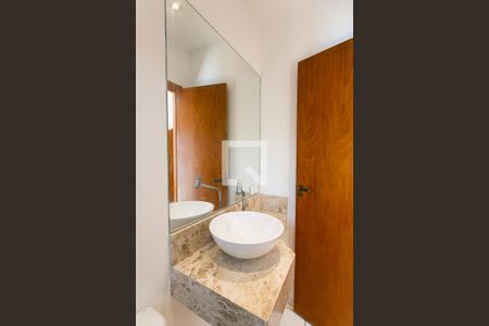 Casa à venda com 160m², 3 quartos e 1 vaga Casa à venda com 160m², 3 quartos e 1 vagaBanheiro da Suíte