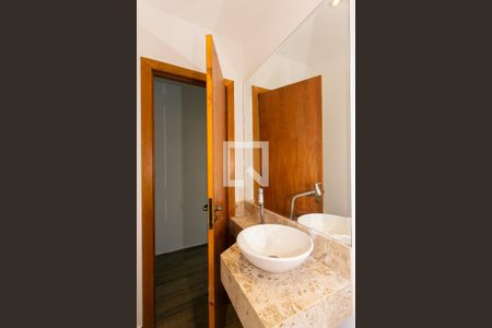 Casa à venda com 160m², 3 quartos e 1 vaga Casa à venda com 160m², 3 quartos e 1 vagaLavabo