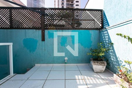 Casa à venda com 160m², 3 quartos e 1 vaga Casa à venda com 160m², 3 quartos e 1 vagaTerraço