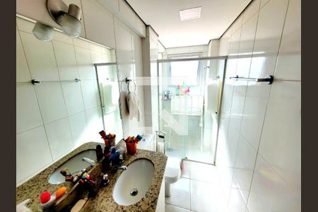 Apartamento à venda com 3 quartos, 90m² em Planalto, Belo Horizonte