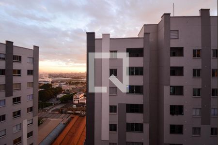 Quarto 1 - Vista  de apartamento para alugar com 2 quartos, 36m² em Vila das Bandeiras, Guarulhos