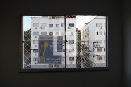 Quarto 1 de apartamento para alugar com 3 quartos, 70m² em Galo Branco, São Gonçalo