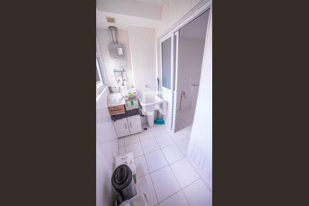 Apartamento à venda com 64m², 3 quartos e 1 vagaÁrea de Serviço