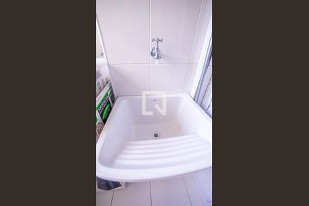 Apartamento à venda com 64m², 3 quartos e 1 vagaÁrea de Serviço