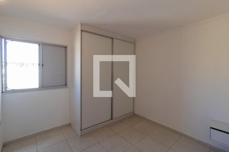 Quarto 2 de apartamento para alugar com 2 quartos, 52m² em Cidade Ademar, São Paulo