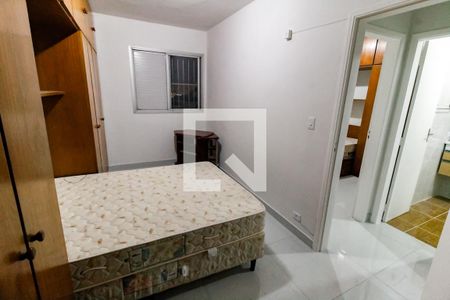 Quarto 1 de apartamento para alugar com 2 quartos, 72m² em Chácara Agrindus, Taboão da Serra