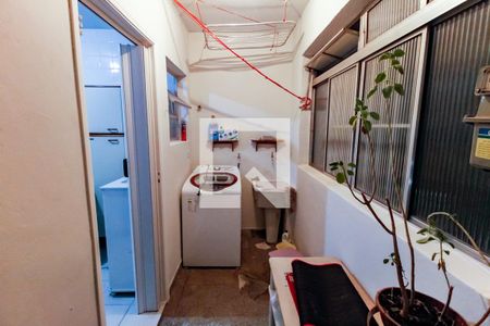 Apartamento à venda com 72m², 2 quartos e 1 vaga Apartamento à venda com 72m², 2 quartos e 1 vagaÁrea de Serviço