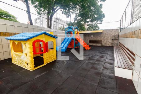 Apartamento à venda com 72m², 2 quartos e 1 vaga Apartamento à venda com 72m², 2 quartos e 1 vagaÁrea comum - Playground