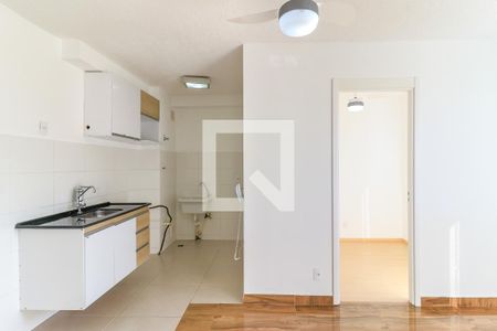 Sala de apartamento para alugar com 2 quartos, 33m² em Santo Amaro, São Paulo