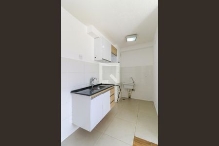 Cozinha de apartamento para alugar com 2 quartos, 33m² em Santo Amaro, São Paulo