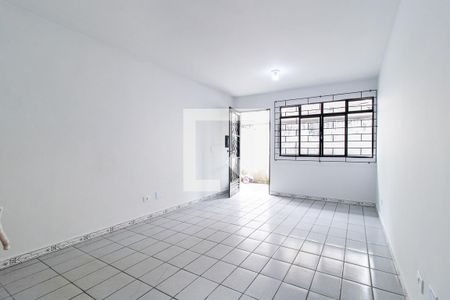 Kitnet de casa para alugar com 1 quarto, 29m² em Capão da Imbuia, Curitiba
