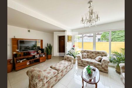 Sala 1 de casa para alugar com 4 quartos, 500m² em Jardim Franca, São Paulo