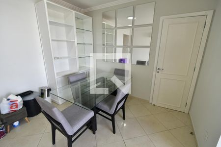 Sala de apartamento para alugar com 3 quartos, 93m² em Taquaral, Campinas