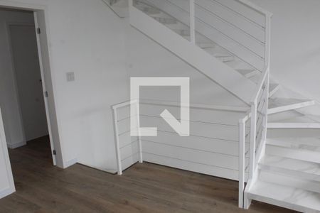 2º andar de casa de condomínio para alugar com 2 quartos, 123m² em Granja Viana, Cotia