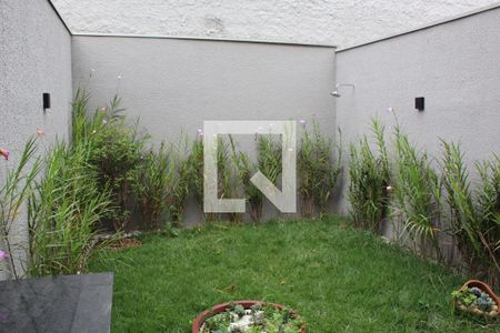 Casa de condomínio para alugar com 123m², 2 quartos e 2 vagasQuintal