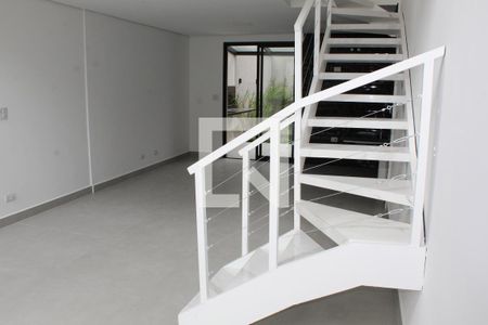 Sala de casa de condomínio para alugar com 2 quartos, 123m² em Granja Viana, Cotia