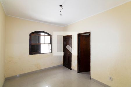 Sala de casa para alugar com 2 quartos, 70m² em Campo Grande, Rio de Janeiro