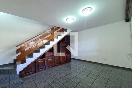 Sala de casa para alugar com 3 quartos, 191m² em Parque São Rafael, São Paulo