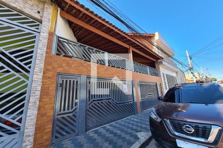 Casa para alugar com 191m², 3 quartos e 2 vagasFachada