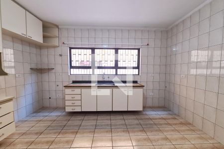 Casa para alugar com 191m², 3 quartos e 2 vagasCozinha