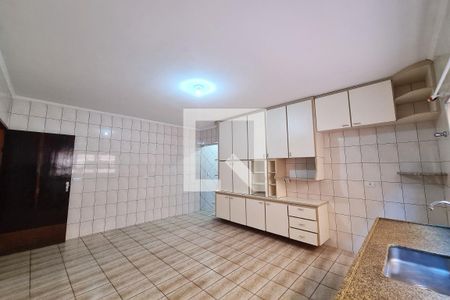 Casa para alugar com 191m², 3 quartos e 2 vagasCozinha