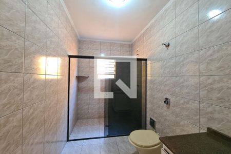 Casa para alugar com 191m², 3 quartos e 2 vagasBanheiro