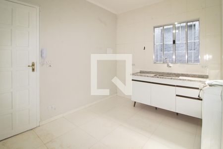 Cozinha  de kitnet/studio para alugar com 1 quarto, 28m² em Vila Mazzei, São Paulo